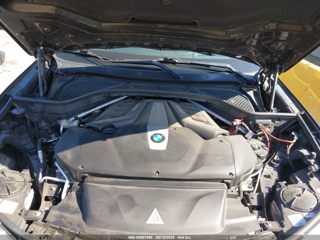 BMW 2015 2015 5UXKR6C52F0J74927 Image 10