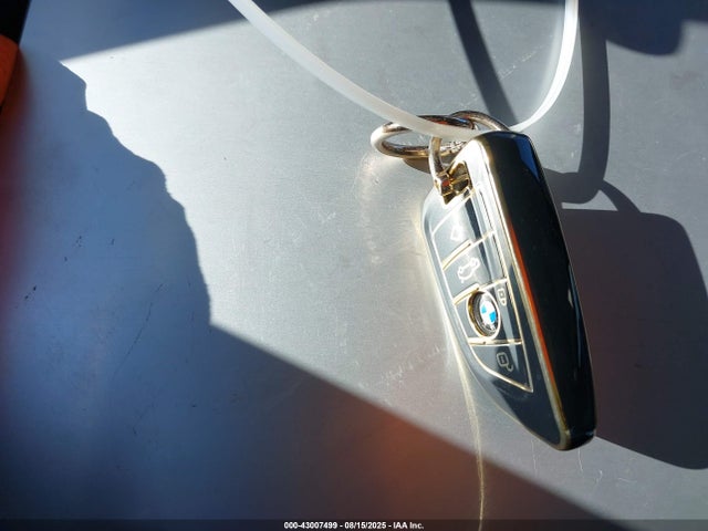 BMW 2015 2015 5UXKR6C52F0J74927 Image 11