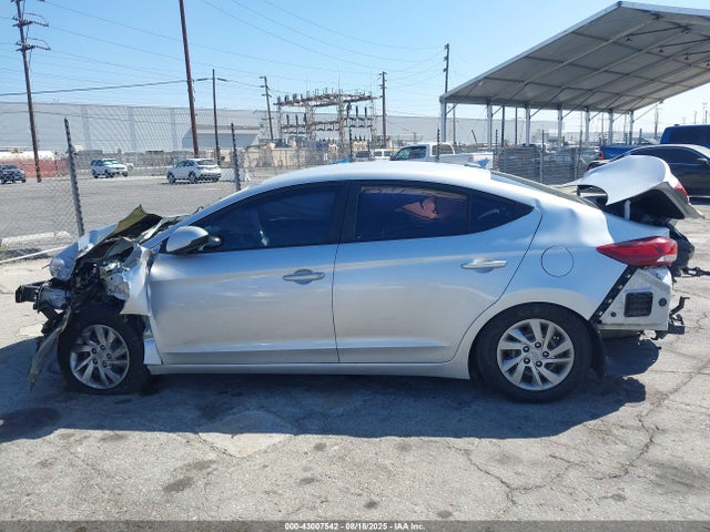 KMHD74LF5HU326820 Hyundai Elantra