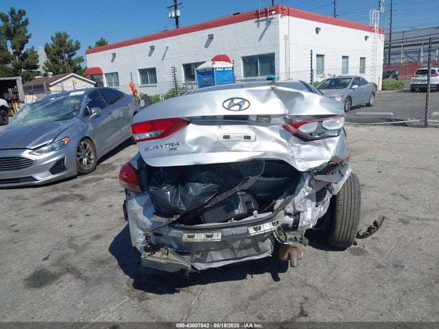KMHD74LF5HU326820 Hyundai Elantra