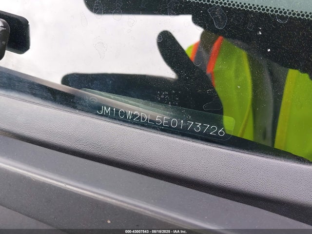 Mazda l5x 2014 JM1CW2DL5E0173726 Image 9