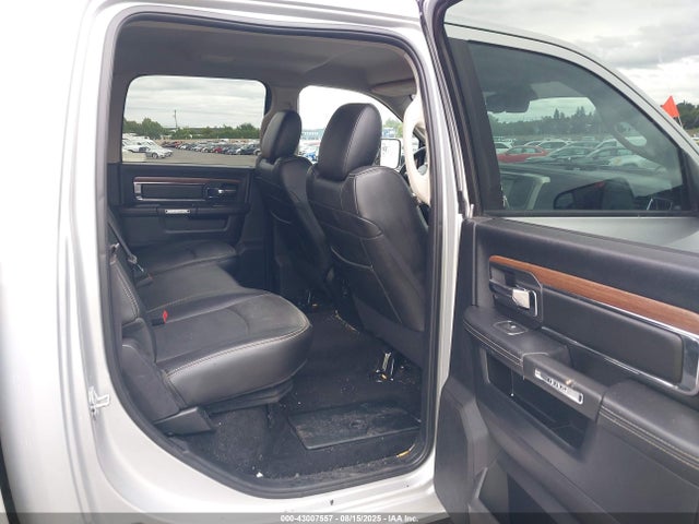 3C6UR5KLXFG581952 RAM 2500