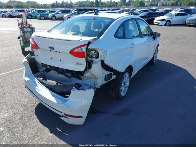 Ford 2019 2019 3FADP4BJ0KM148813 Image 4