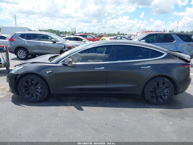 5YJ3E1EA6JF163535 Tesla MODEL 3