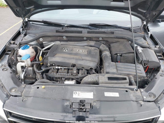 3VWD17AJ1GM406873 Volkswagen 1.8t