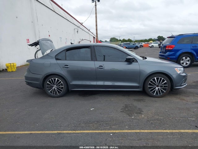 3VWD17AJ1GM406873 Volkswagen 1.8t