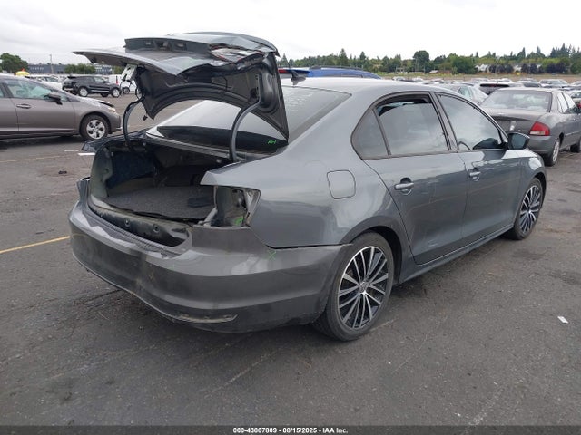 3VWD17AJ1GM406873 Volkswagen 1.8t
