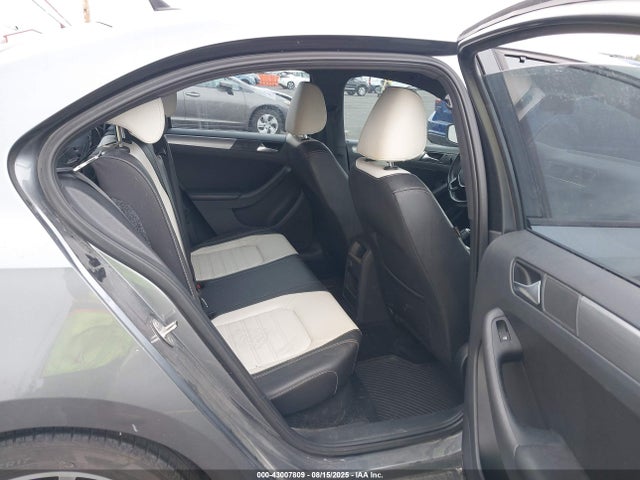 3VWD17AJ1GM406873 Volkswagen 1.8t