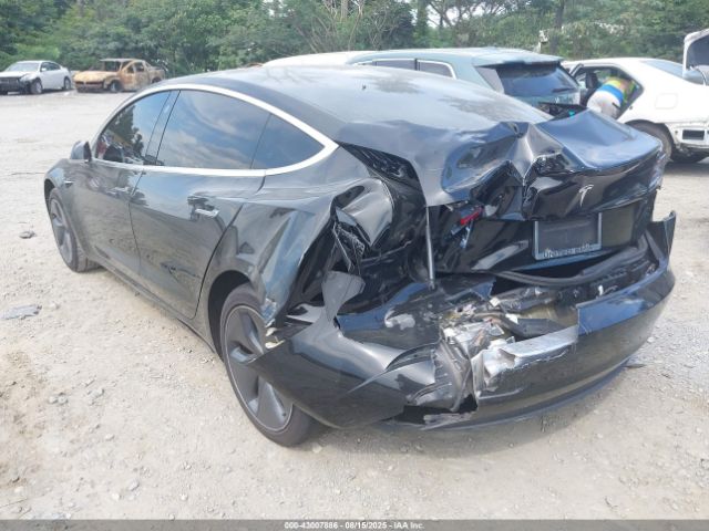 2019 TESLA MODEL 3 5YJ3E1EA7KF398978 Photo 2