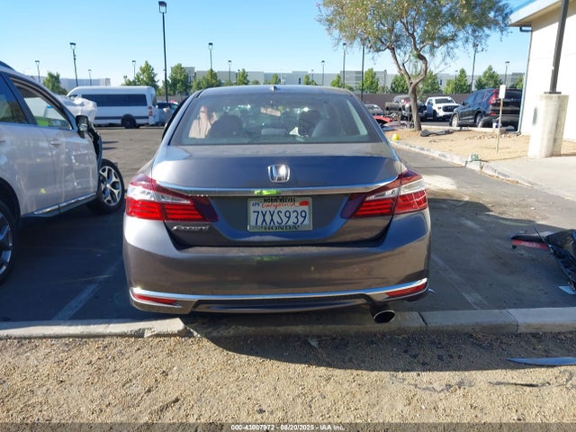 Honda k24w1 2017 1HGCR2F75HA182465 Image 17