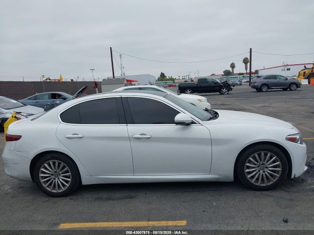 Alfa Romeo giulia (952) 2021 ZARFAMAN2M7640612 Image 13