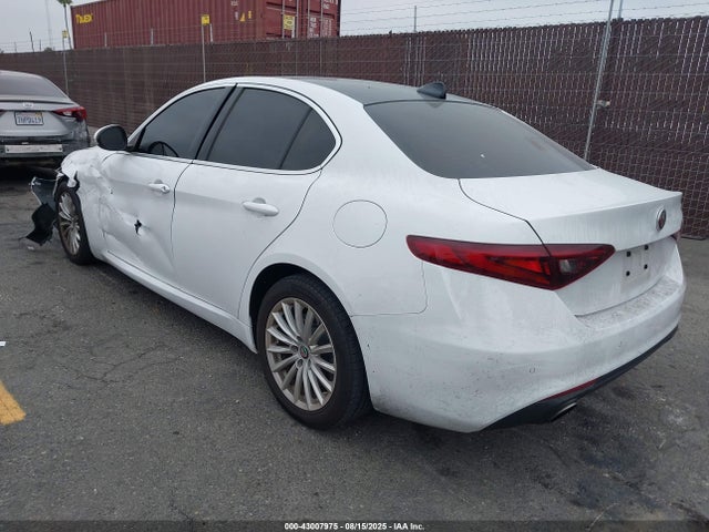 Alfa Romeo giulia (952) 2021 ZARFAMAN2M7640612 Image 3