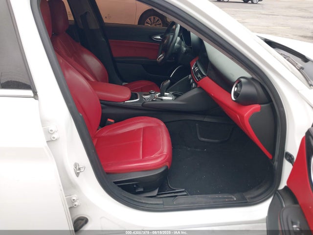 Alfa Romeo giulia (952) 2021 ZARFAMAN2M7640612 Image 5