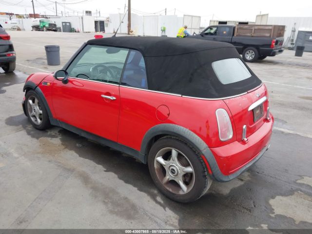 2006 MINI COOPER WMWRF335X6TG14043 Photo 2