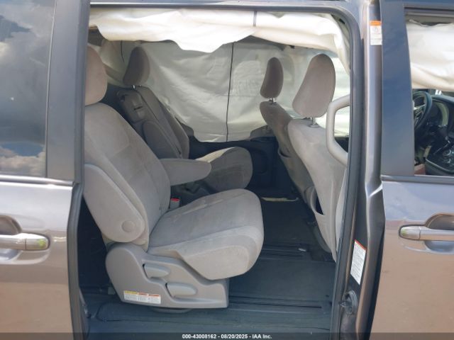 2017 TOYOTA SIENNA 5TDKZ3DC5HS817123 Photo 7