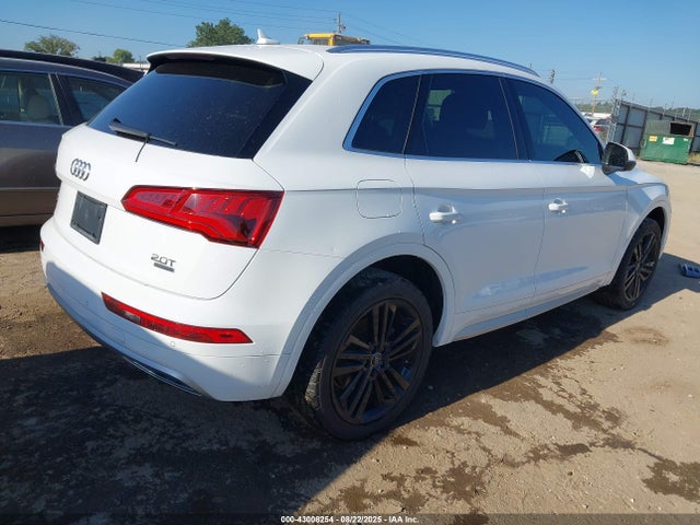 2018 AUDI Q5 WA1BNAFY1J2164421 Photo 3