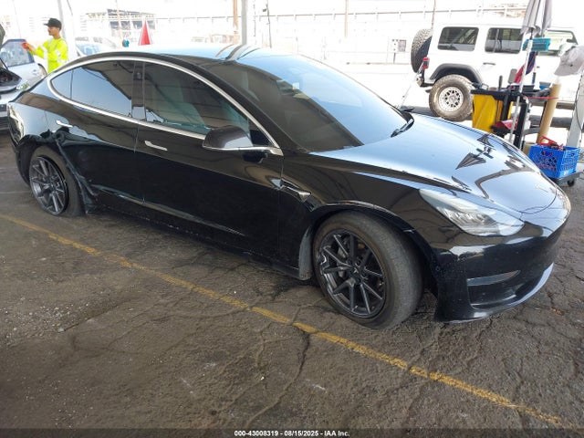 2019 TESLA MODEL 3 5YJ3E1EB8KF390638 Photo 0