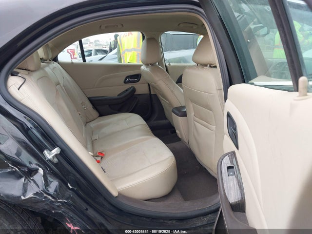 Chevrolet lkw 2014 1G11E5SL6EF206723 Image 8