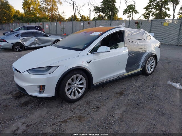 2020 TESLA MODEL X 5YJXCAE2XLF234092 Photo 1