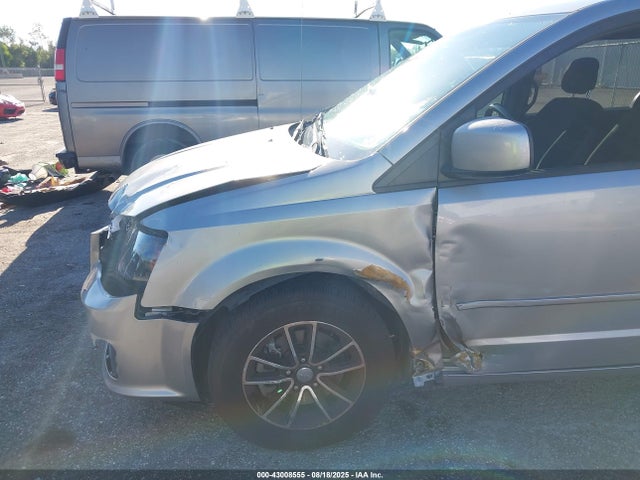 Продажа на аукционе авто 2015 Dodge Grand Caravan Se Plus, vin: 2C4RDGBG9FR687461, номер лота: 43008555