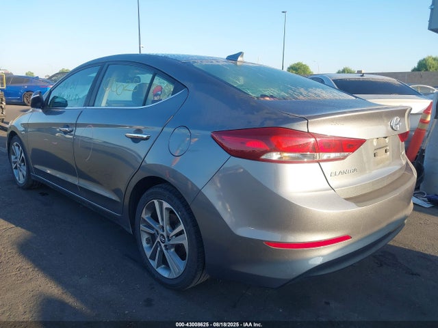 KMHD84LF4HU152414 Hyundai Elantra