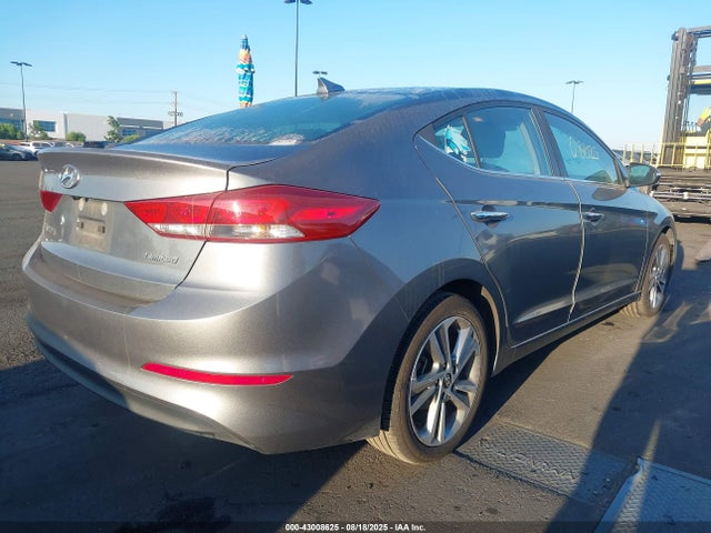 KMHD84LF4HU152414 Hyundai Elantra