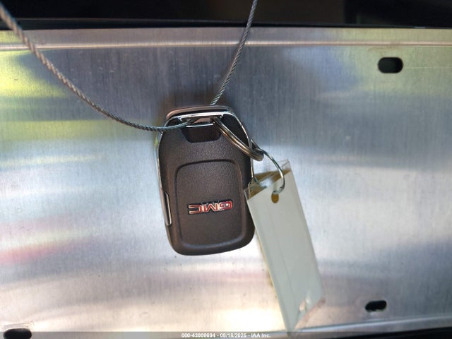 3GKALMEV7NL180258 GMC lyx