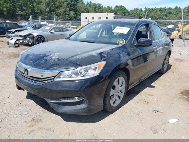 Honda k24w1 2016 1HGCR2F86GA016754 Image 2