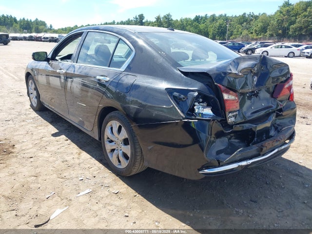 Honda k24w1 2016 1HGCR2F86GA016754 Image 3