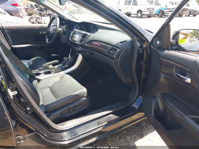 Honda k24w1 2016 1HGCR2F86GA016754 Image 5