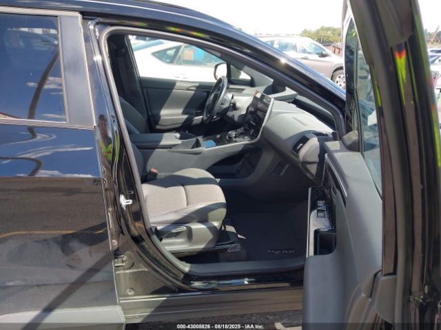 2024 TOYOTA BZ4X JTMABACA6RA058775 Photo 4