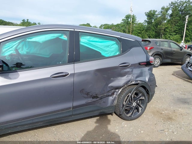 1G1FX6S04N4101878 Chevrolet 2022