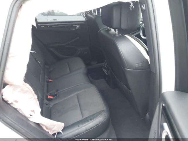 2022 PORSCHE MACAN WP1AA2A55NLB03491 Photo 7