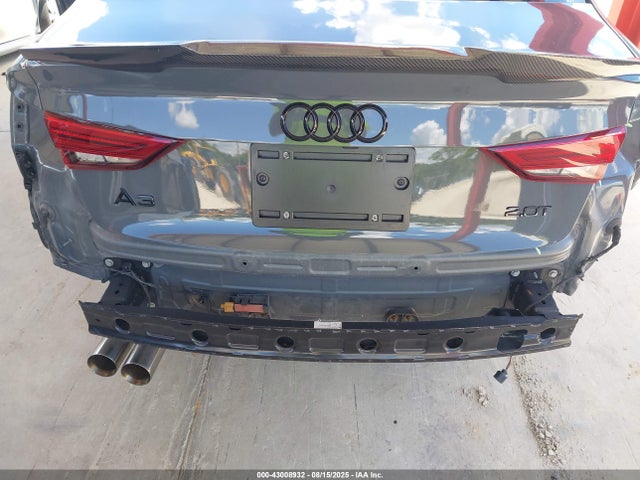 2017 AUDI A3 WAUAUGFF3H1047183 Photo 5