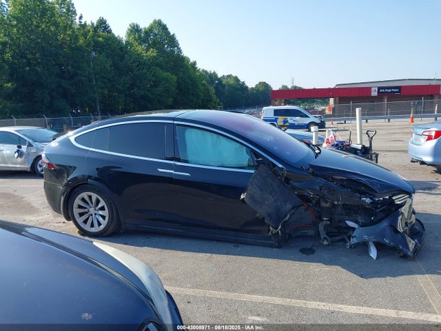 Tesla MODEL X 2017 5YJXCAE40HF069467 Image 12