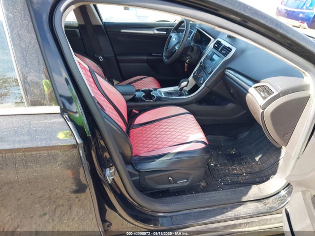 Ford 2016 2016 1FA6P0H71G5105107 Image 5