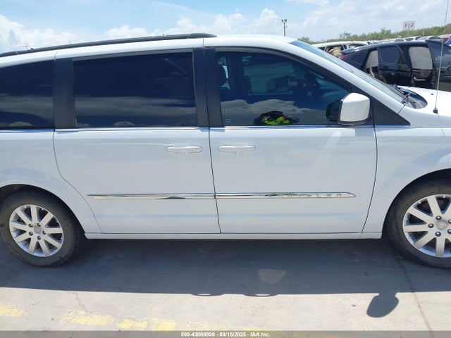 2C4RC1BG5ER445247 Chrysler 2014