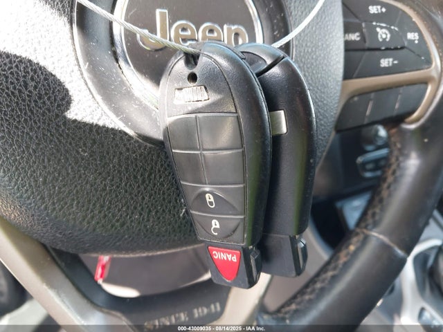 1C4PJLCB1GW165492 Jeep Cherokee