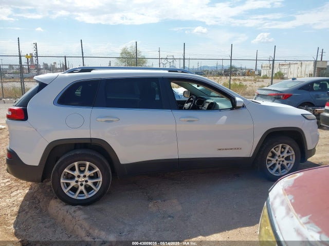 1C4PJLCB1GW165492 Jeep Cherokee