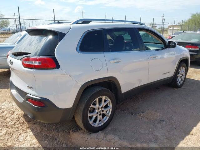 1C4PJLCB1GW165492 Jeep Cherokee