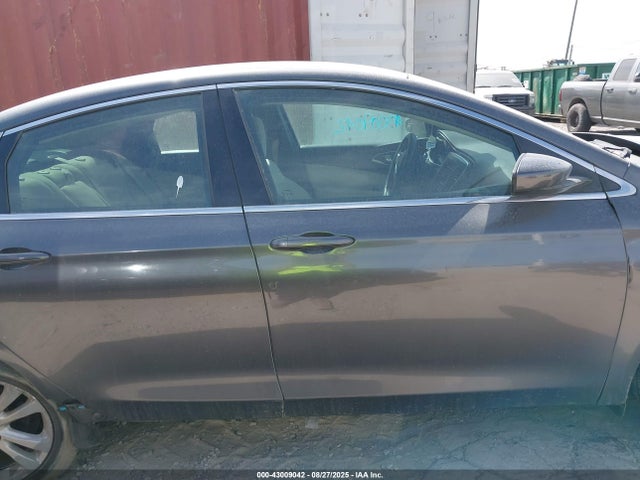 1C3CCCAB1FN580509 Chrysler 200