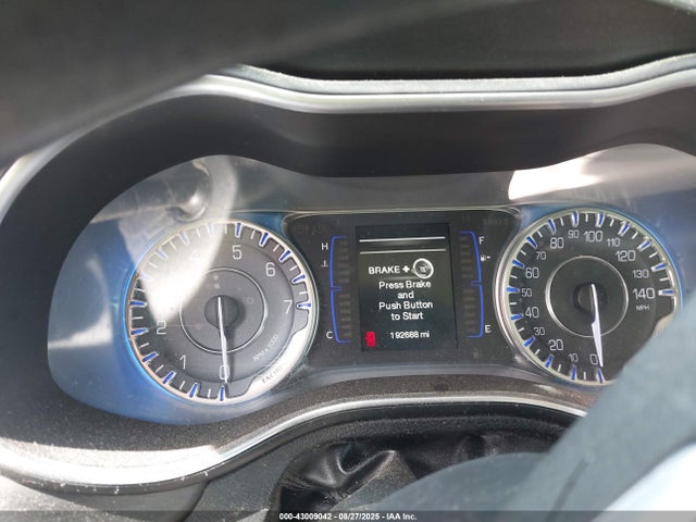 1C3CCCAB1FN580509 Chrysler 200