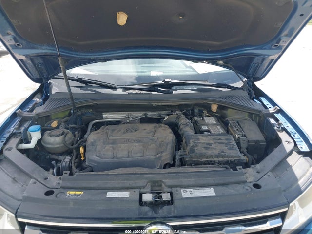 Volkswagen 2018 2018 3VV3B7AX8JM188259 Image 10
