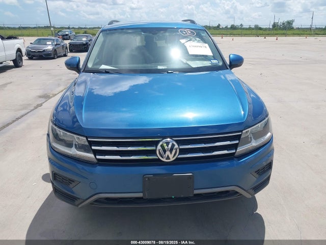 Volkswagen 2018 2018 3VV3B7AX8JM188259 Image 12