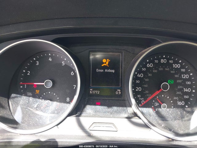 Volkswagen 2018 2018 3VV3B7AX8JM188259 Image 15