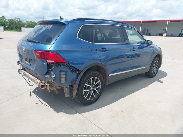Volkswagen 2018 2018 3VV3B7AX8JM188259 Image 4