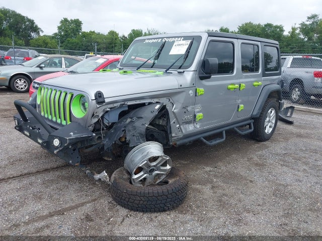 1C4HJXDG0JW135901 Jeep Wrangler