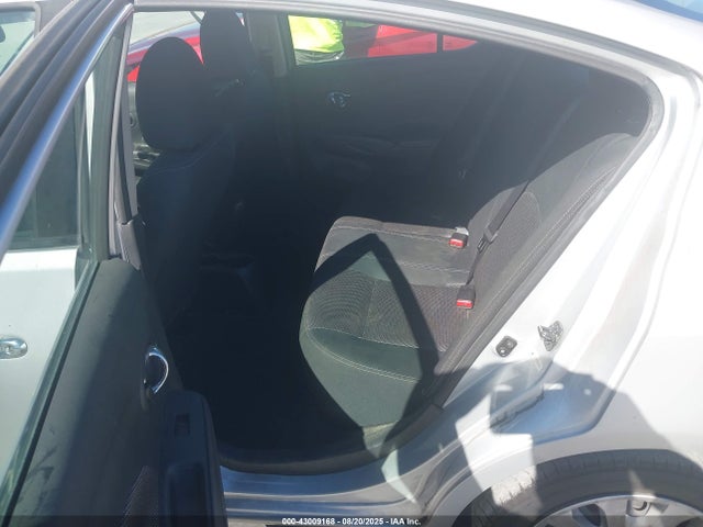 3N1CN7AP9KL802090 Nissan 2019