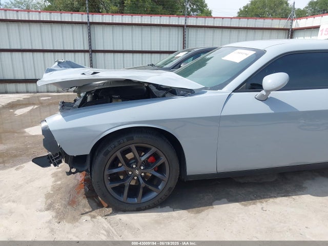 Продаж на аукціоні авто 2022 Dodge Challenger Sxt, vin: 2C3CDZAG6NH128560, номер лоту: 43009194