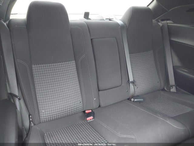 Продаж на аукціоні авто 2022 Dodge Challenger Sxt, vin: 2C3CDZAG6NH128560, номер лоту: 43009194